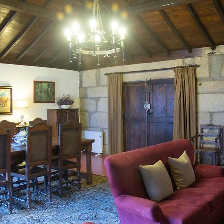 Вилла Casa De Santa Comba Кабесейраш-ди-Башту Экстерьер фото