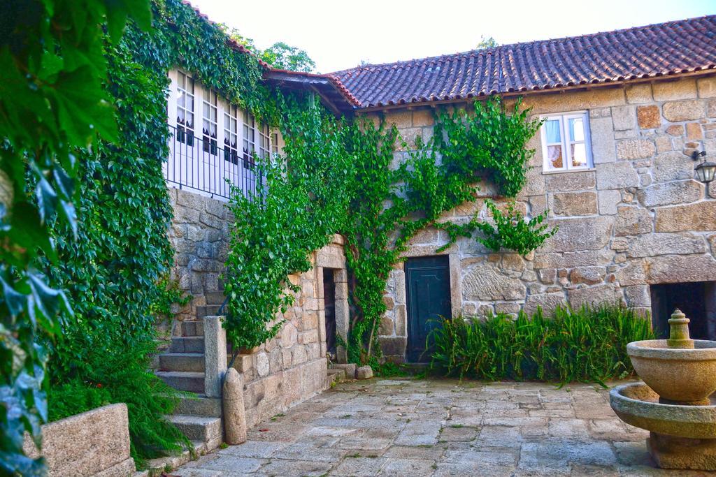 Вилла Casa De Santa Comba Кабесейраш-ди-Башту Экстерьер фото