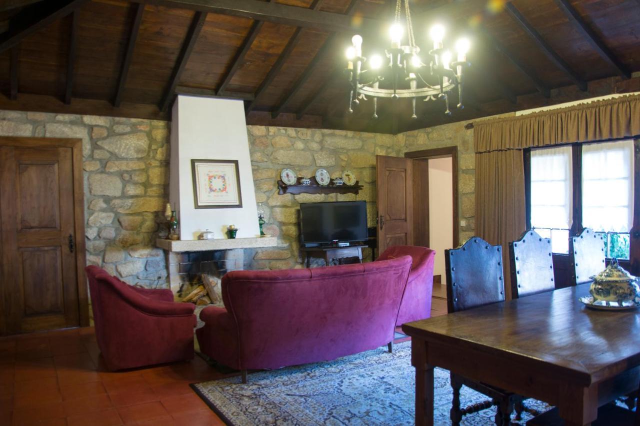 Вилла Casa De Santa Comba Кабесейраш-ди-Башту Экстерьер фото